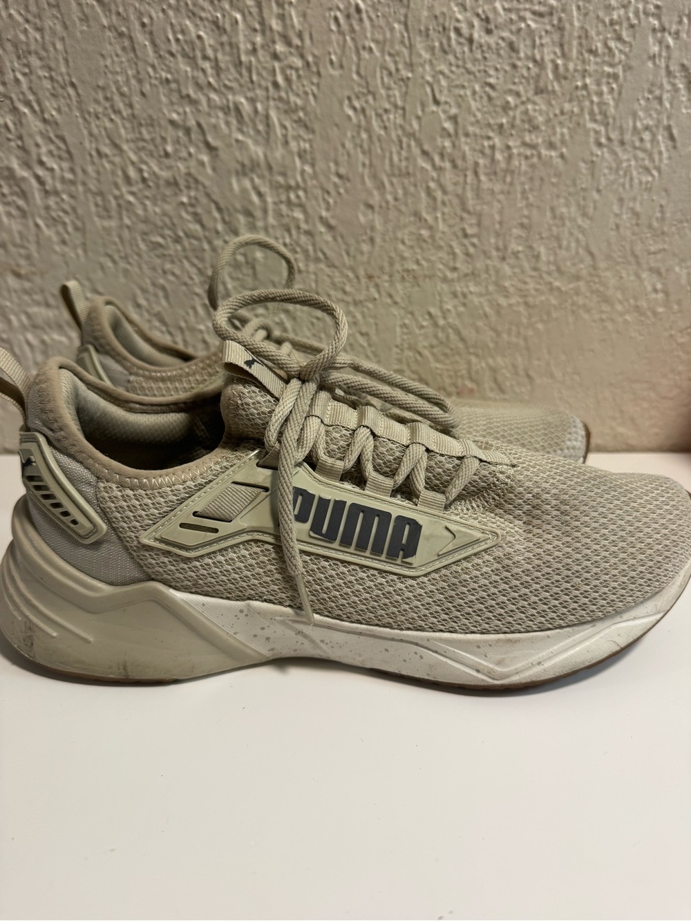 Puma Women’s Size 8 Shoes Retaliate 3